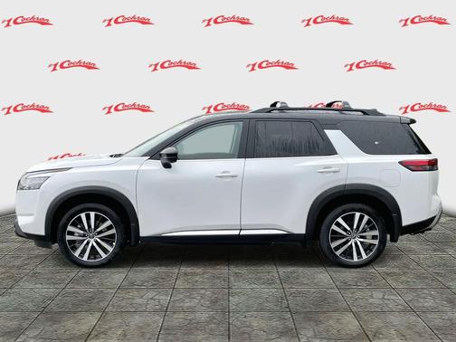 2025 Nissan Pathfinder Platinum 4WD