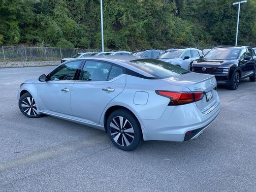 2022 Nissan Altima 2.5 SL