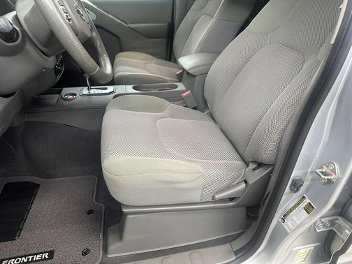 Brilliant Silver Metallic 2020 Nissan Frontier SV
