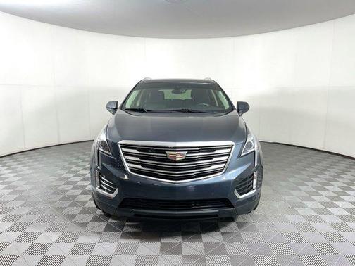 Photo 2 of 36 of 2019 Cadillac XT5 Luxury
