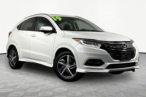 Platinum White Pearl 2019 Honda HR-V Touring