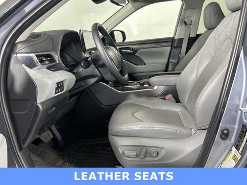 2024 Toyota Highlander Platinum