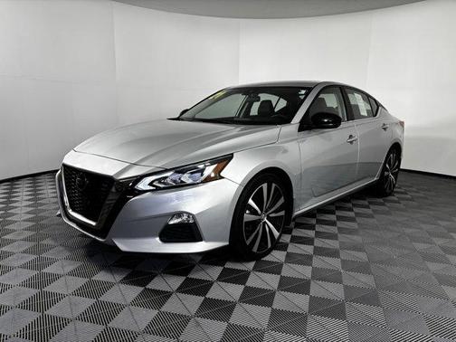2021 Nissan Altima 2.5 SR