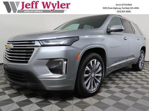Sterling Gray Metallic 2023 Chevrolet Traverse Premier