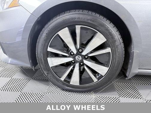 2021 Nissan Altima 2.5 SV