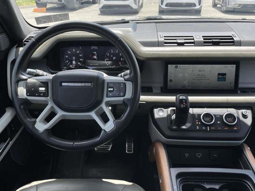 2020 Land Rover Defender 110 HSE