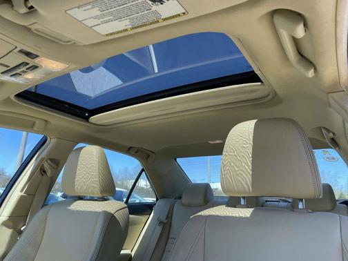 2016 Toyota Camry XLE