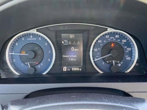 2016 Toyota Camry XLE