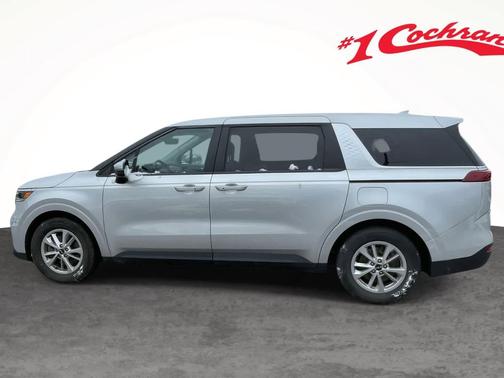 2023 Kia Carnival LX