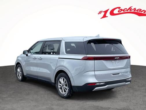 2023 Kia Carnival LX