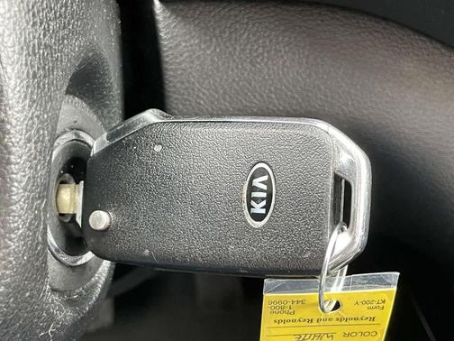 Snow White Pearl 2020 Kia Soul LX