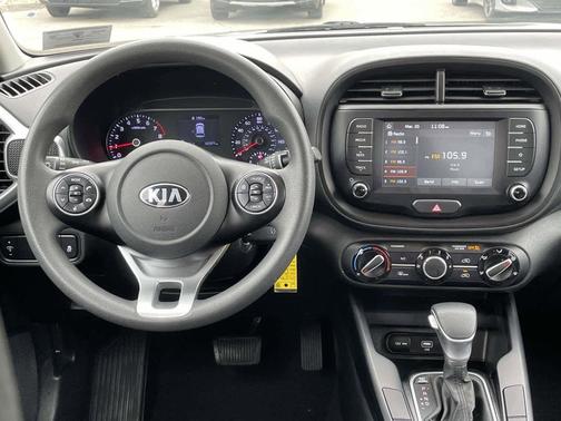 Snow White Pearl 2020 Kia Soul LX