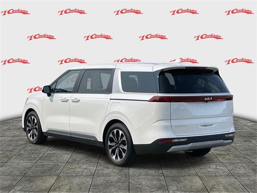 2023 Kia Carnival EX