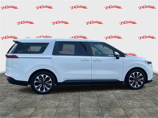 2023 Kia Carnival EX