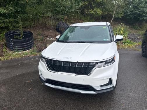 2023 Kia Carnival EX