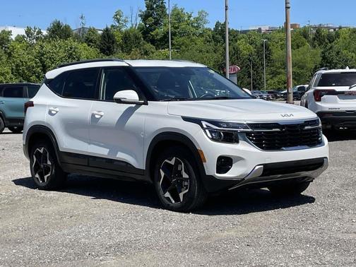 Snow White Pearl 2026 Kia Seltos S