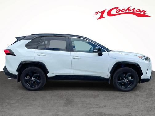 Blizzard Pearl/Midnight Black Metallic 2021 Toyota RAV4 Hybrid SE