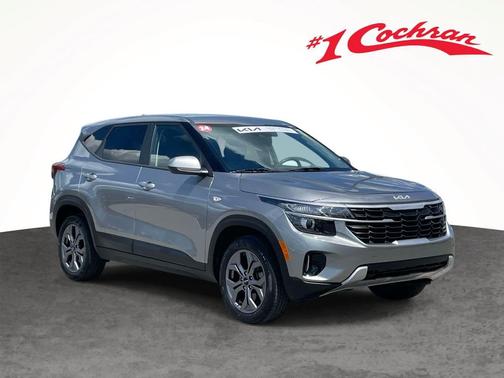 Steel Gray 2024 Kia Seltos LX