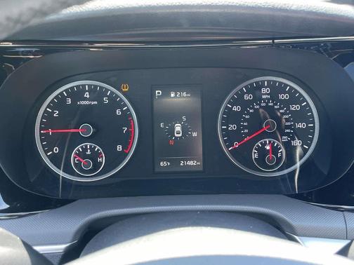 Glacial White Pearl 2023 Kia K5 GT-Line