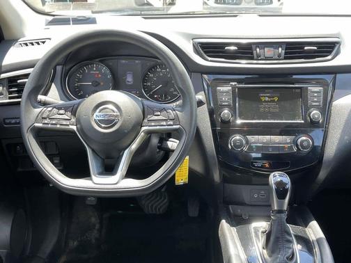 Brilliant Silver Metallic 2020 Nissan Rogue Sport S