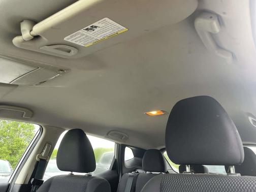 Brilliant Silver Metallic 2020 Nissan Rogue Sport S
