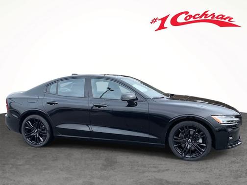 2022 Volvo S60 T5 Momentum