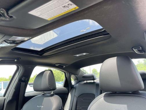Snow White Pearl 2021 Kia Forte GT-Line