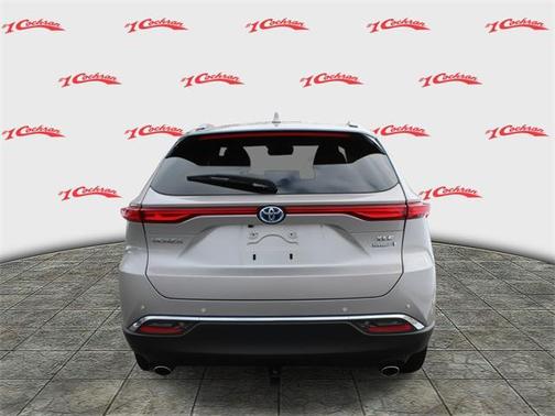 2022 Toyota Venza XLE