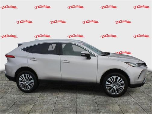 2022 Toyota Venza XLE