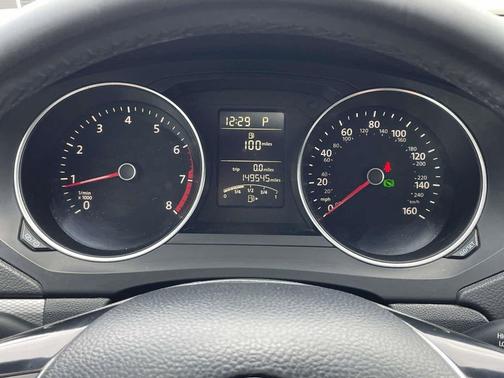 2015 Volkswagen Jetta Auto SE w/Connectivity/Navigation