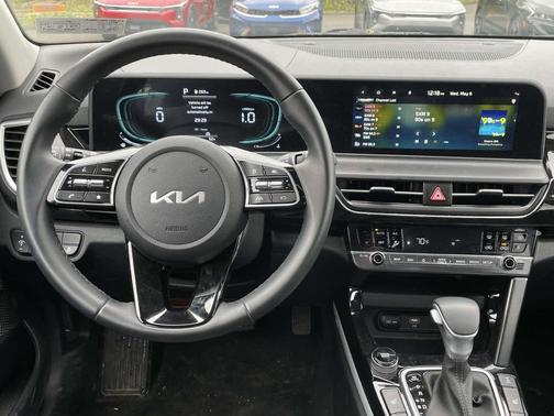 Pluton Blue/Black Roof 2026 Kia Seltos S