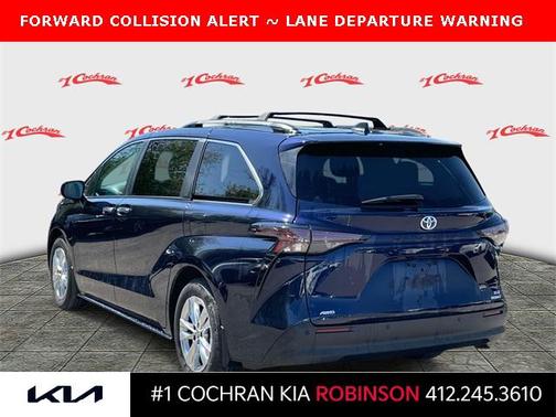 2024 Toyota Sienna XLE 7 Passenger