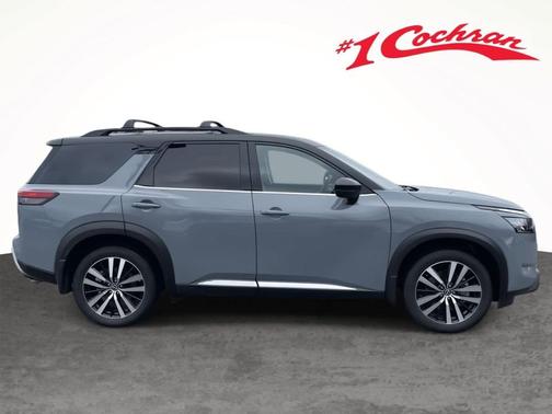 2025 Nissan Pathfinder Platinum 4WD