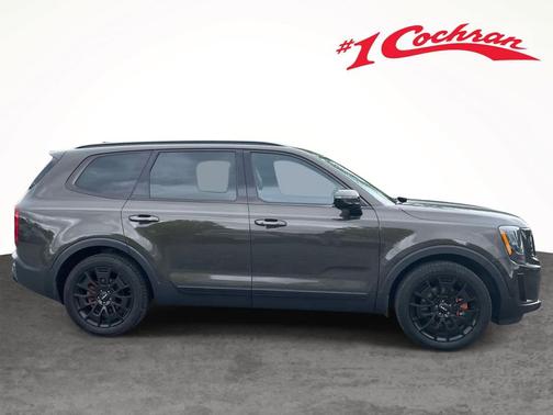 Dark Moss 2022 Kia Telluride SX