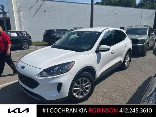 2020 Ford Escape SE
