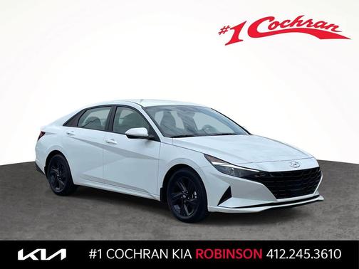 Quartz White 2022 Hyundai ELANTRA SEL