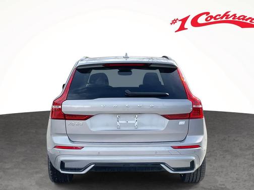 2024 Volvo XC60 Recharge Plug-In Hybrid T8 Ultimate Dark Theme