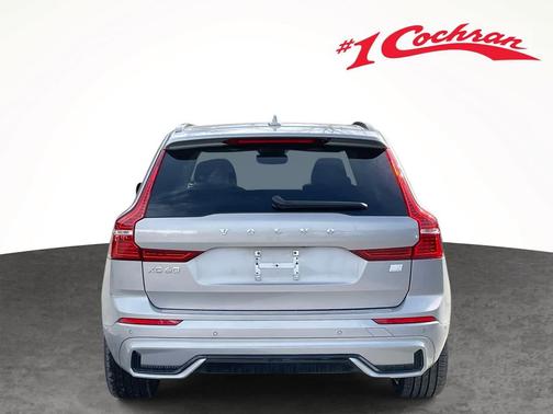 2024 Volvo XC60 Recharge Plug-In Hybrid T8 Ultimate Dark Theme