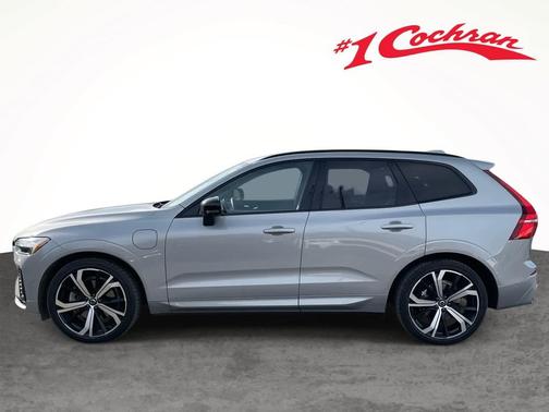 2024 Volvo XC60 Recharge Plug-In Hybrid T8 Ultimate Dark Theme