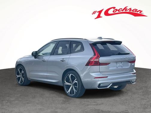 2024 Volvo XC60 Recharge Plug-In Hybrid T8 Ultimate Dark Theme