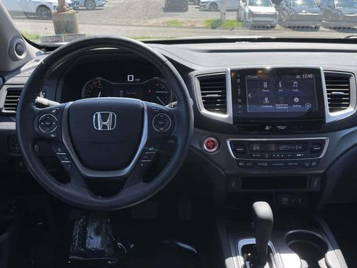 White Diamond Pearl 2017 Honda Pilot EX-L