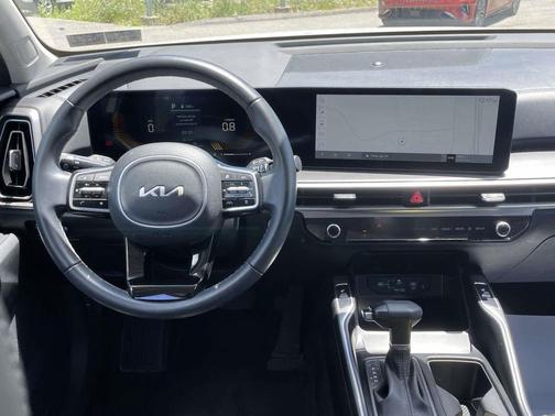 Glacial White Pearl 2024 Kia Sorento S