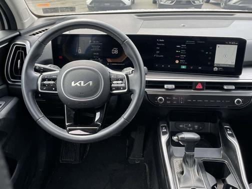Glacial White Pearl 2024 Kia Sorento S