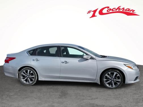 2016 Nissan Altima 2.5 SR