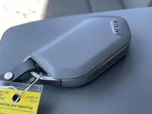 Steel Gray 2025 Kia K4 LXS