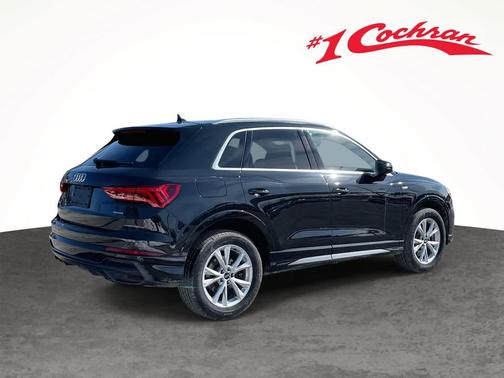 2022 Audi Q3 45 S line Premium
