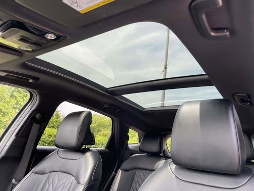 Jungle Green 2024 Kia Sportage X-Line