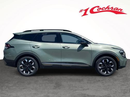 Jungle Green 2024 Kia Sportage X-Line
