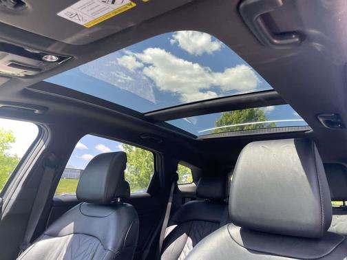 Jungle Green 2024 Kia Sportage X-Line