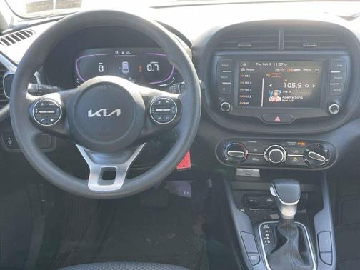 Snow White Pearl 2024 Kia Soul LX